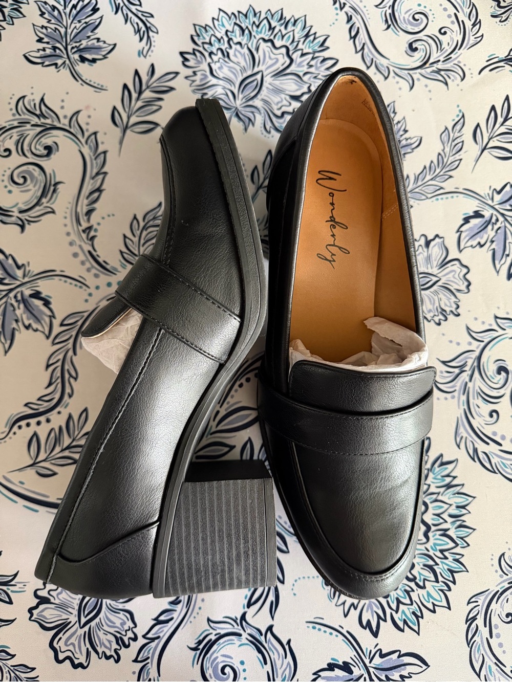 Women’s black platform pumps size 8.5
